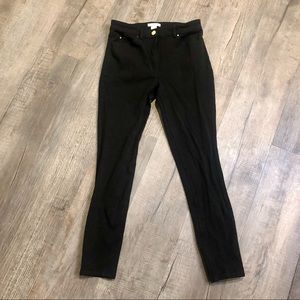 H&M Women's Black Skinny Jeans - Size 4